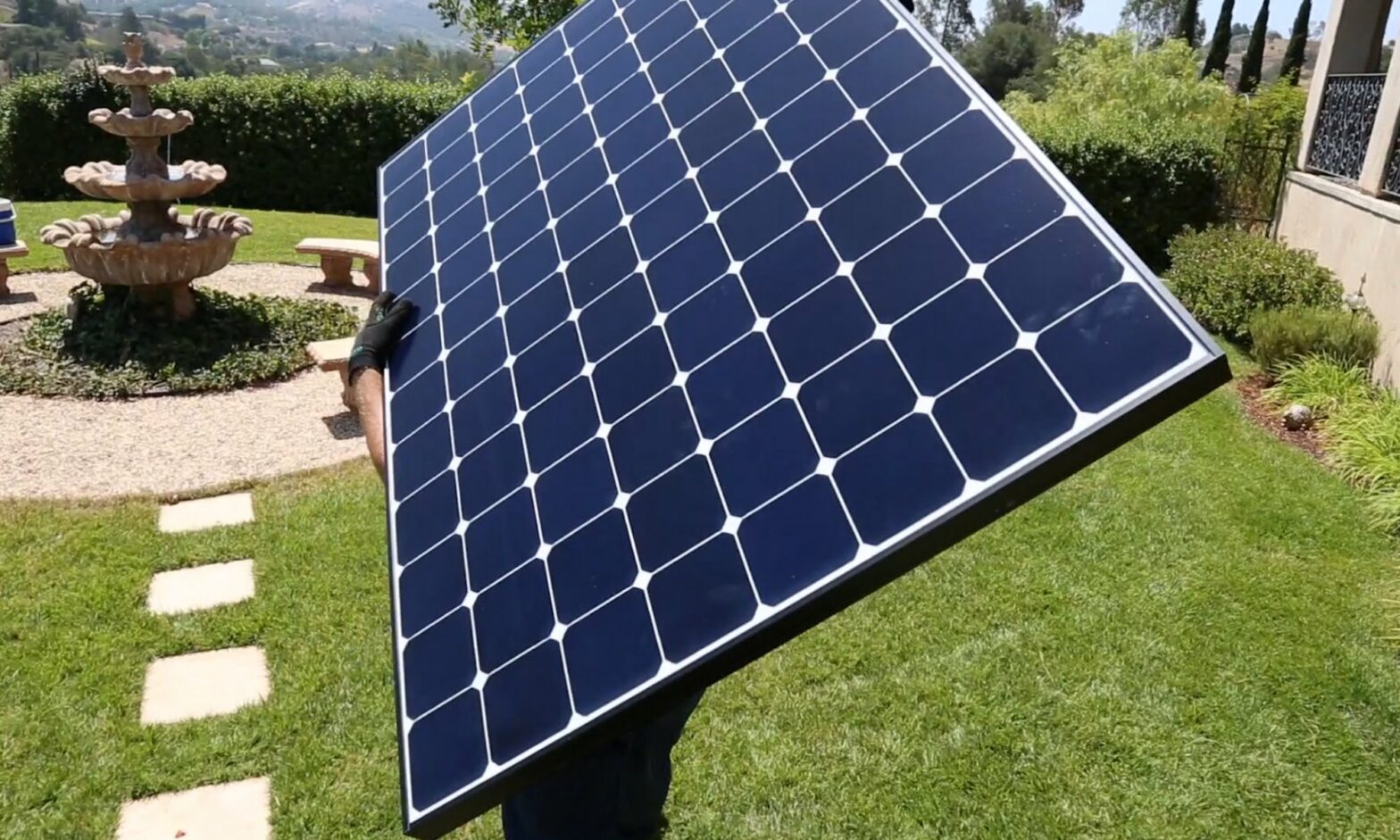 ¿Cuánta potencia tiene un panel solar? 